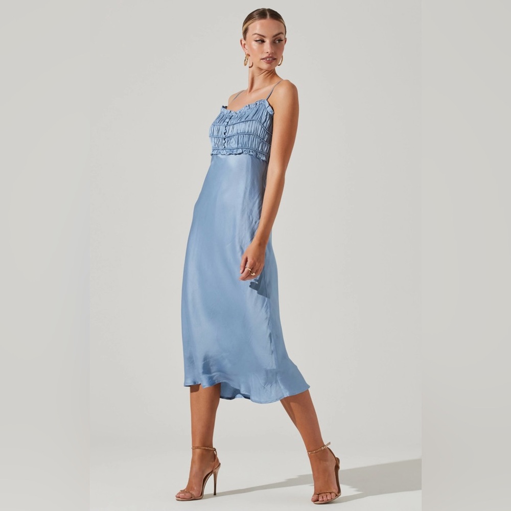 Astr The Label Women's Zola Smocked Satin Midi Dress Size